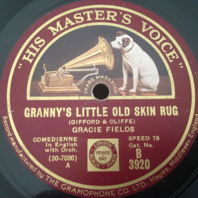 Gracie Fields – Granny’s Little Old Skin Rug / Just A Dancing Sweetheart (Shellac, 10) (Very Good (VG))