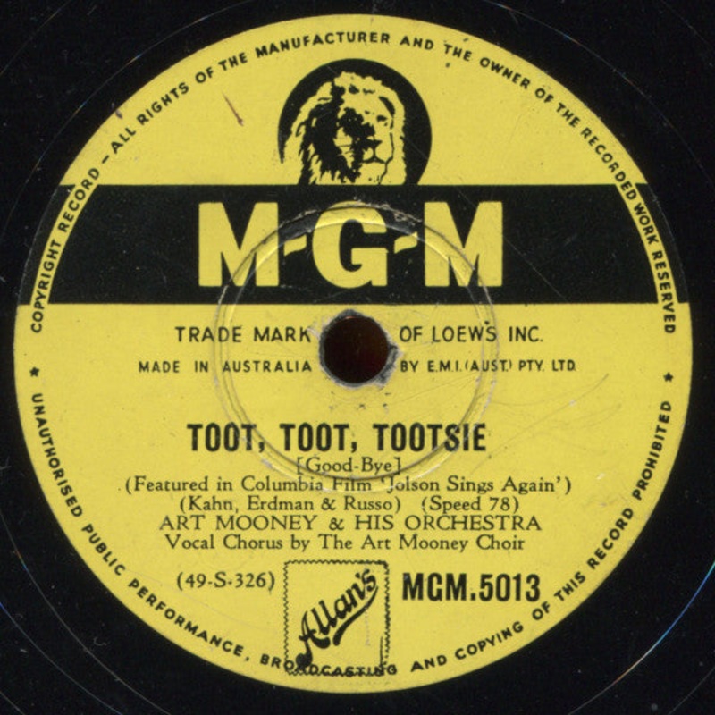 Art Mooney & His Orchestra – Toot, Toot, Tootsie (Good-Bye) / I Never See Maggie Alone (Shellac, 10) (Good Plus (G+))