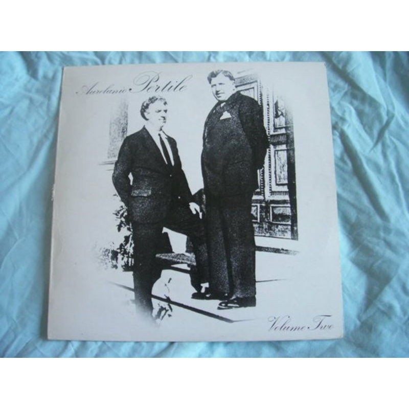 Aureliano Pertile – Volume Two (LP) (Very Good Plus (VG+))