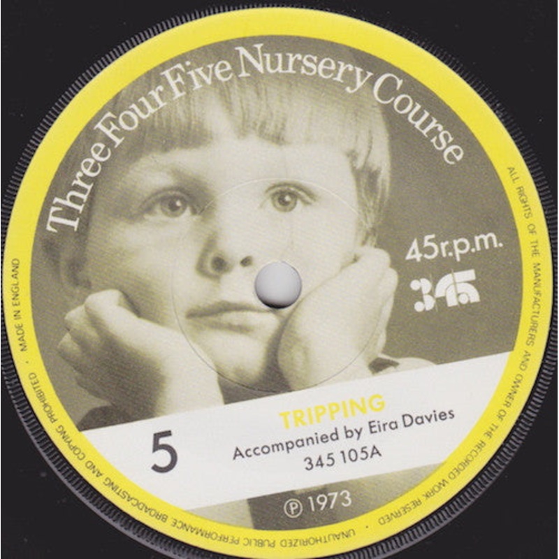 Children Accompanied By Eira Davies – Tripping / Two Long Songs (7) (Good Plus (G+))